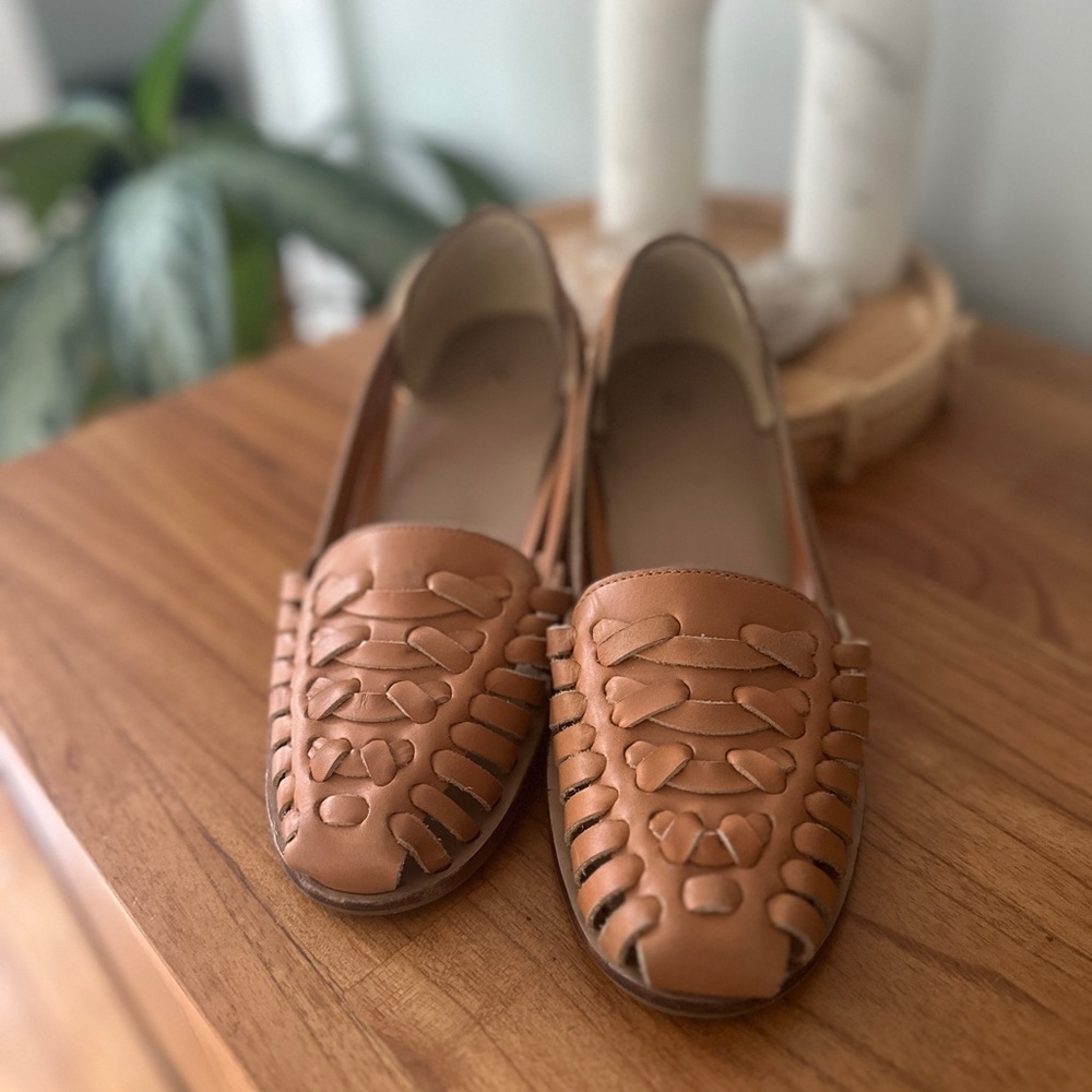 NISOLO Huarache Sandal Almond